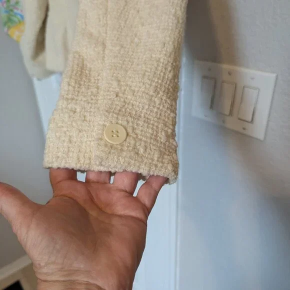 Cream Boucle Cropped Jacket | 8 | Jones New York | EUC | Rich Mom - Picture 9 of 9